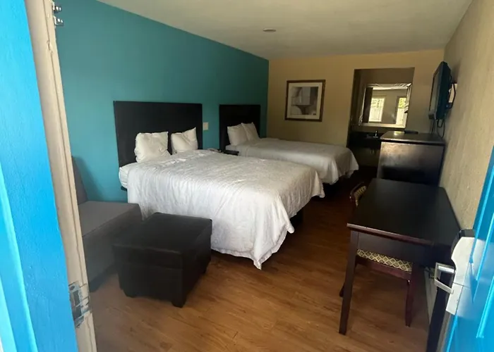 Hotel Blue Star