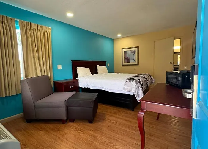 Hotel Blue Star Inn Lafayette Near Airport I-10