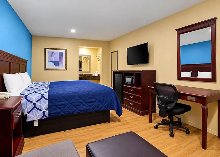 Hotel Blue Star Near Airport I-10 Lafayette
